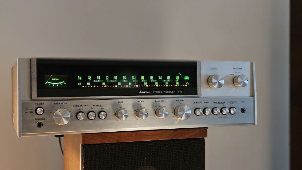Receiver Sansui 771