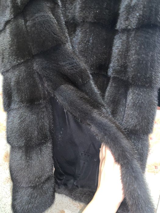 Срочно продам шубу норковую