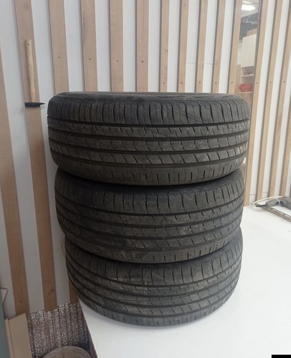 Шина 3 штуки лето R17