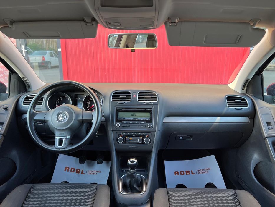 VOLKSWAGEN Golf 2011 — imagine 5