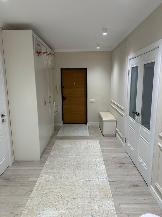 Продам 3 комн квартиру на Батысе