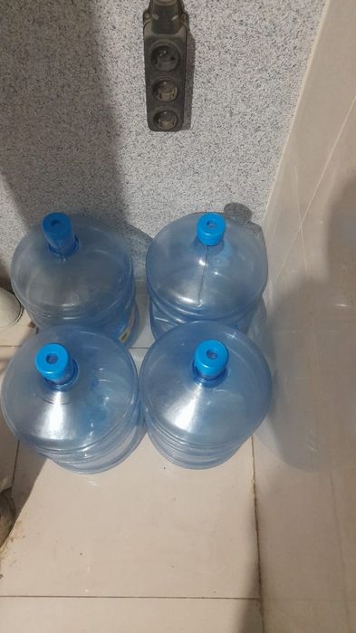 19 литровые баклажки