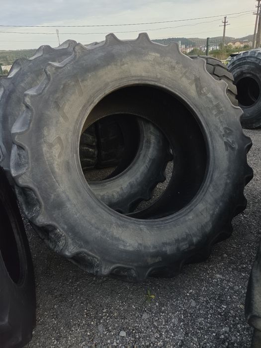 Anvelope 710 75 R 42 Michelin și Pirelli și 710 70 R 42 Mitas
