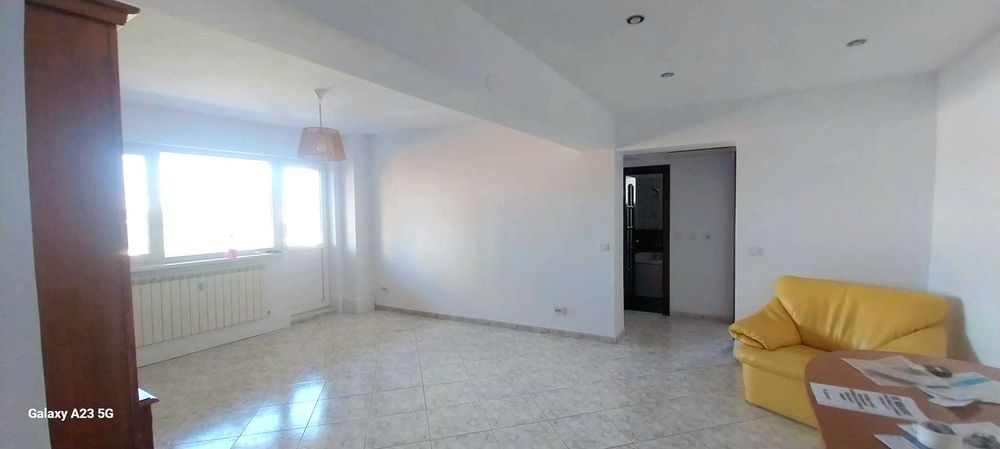 De vânzare – Apartament cu 3 camere