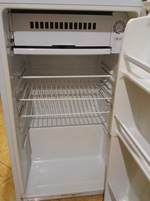 Холодильник Midea