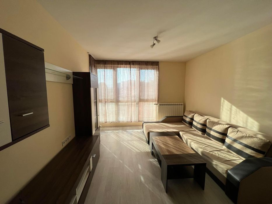 Дава се под наем Двустаен апартамент в София, Надежда 3 - 67 кв.м за 614 € - Снимка #1