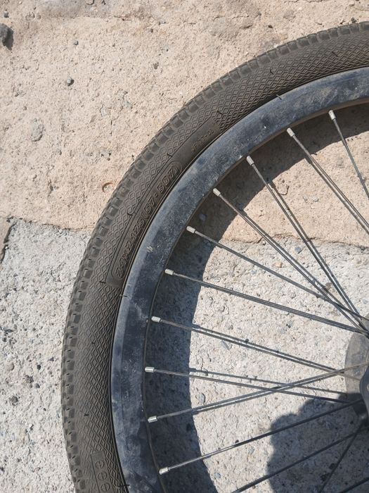 Продам колесо от велосипеда заднее