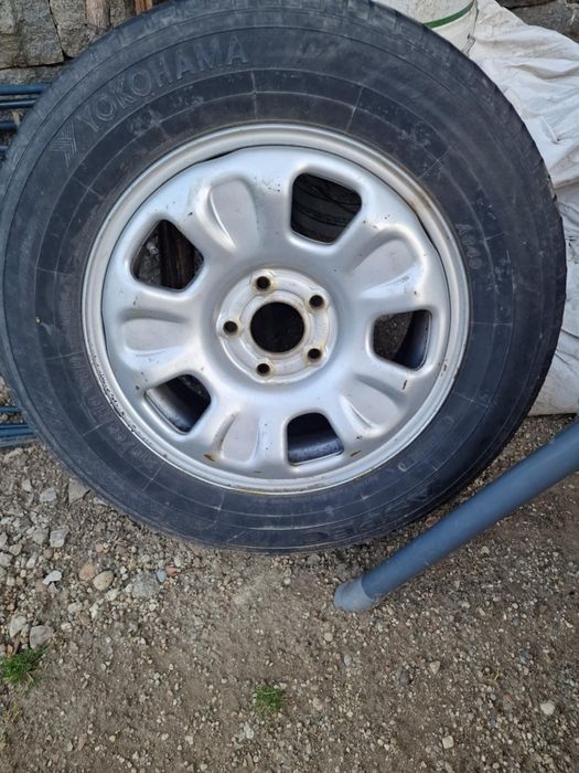 Гума с джанта R16 за Рено