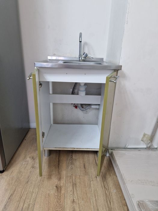 Кухонная мойка с тумбой бу