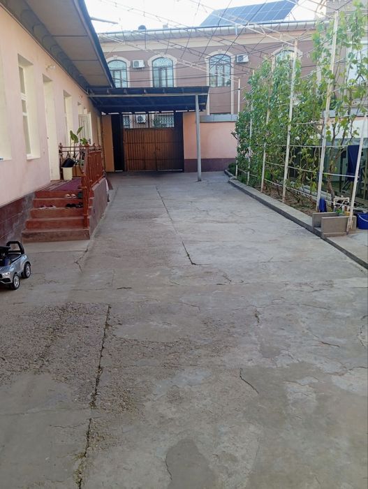 Yunusobod hovli sotiladi