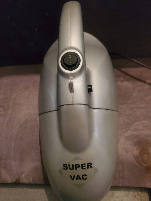 Мощный компактный пылесос США