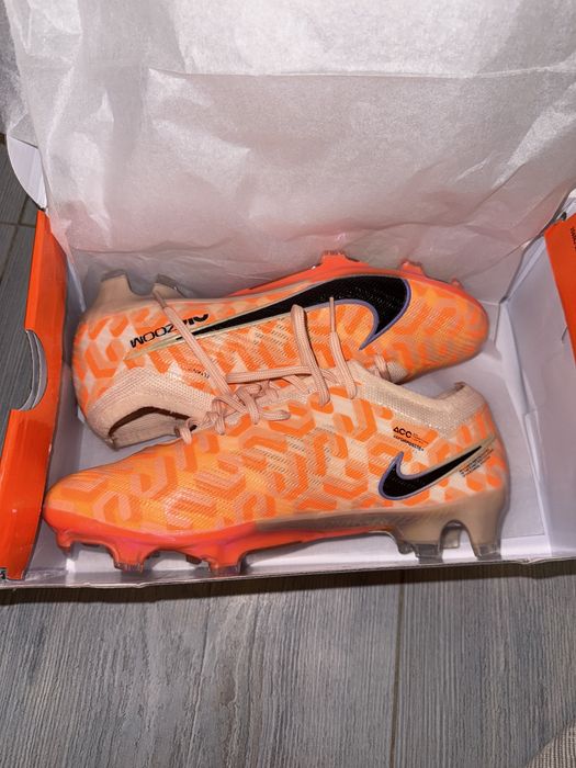 Бутсы новые не ношеное