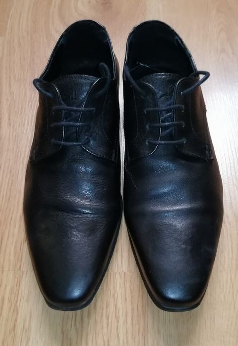 Pantofi negri din piele