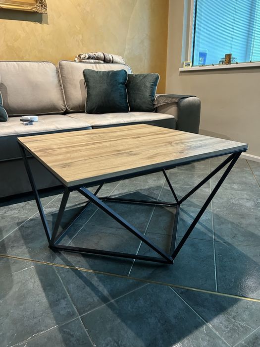 Модерна масичка за кафе