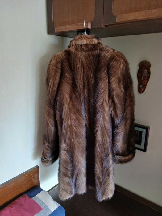 Дамско палто от бизонска кожа