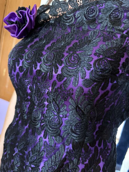 Официална дантелена рокля