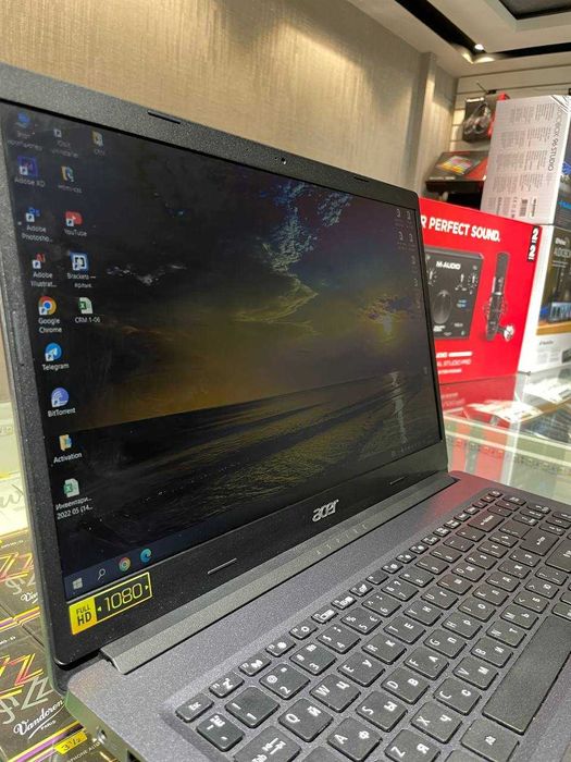 Acer Aspire 3 В Идеальном сотоянии!!