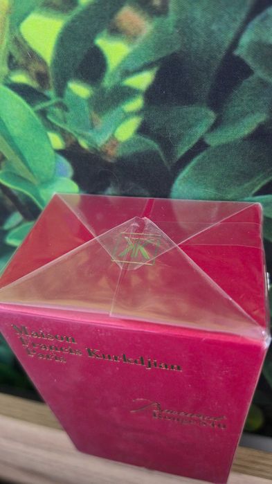 Extract de parfum Baccarat Rouge 540, rosu,nou, sigilat, 70 ml