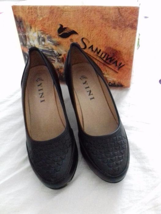 Vand pantofi dama stare foarte buna