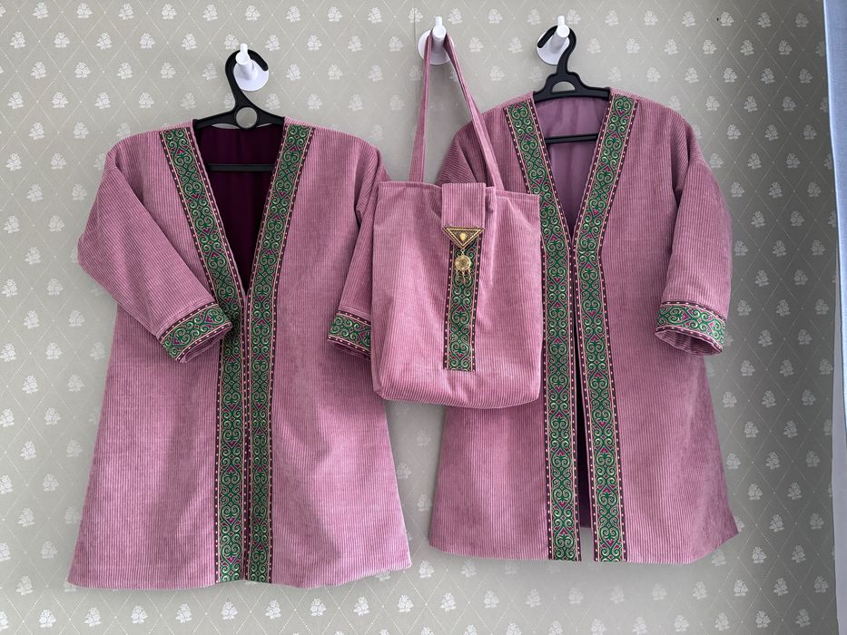 Чапан для девочки в национальном стиле