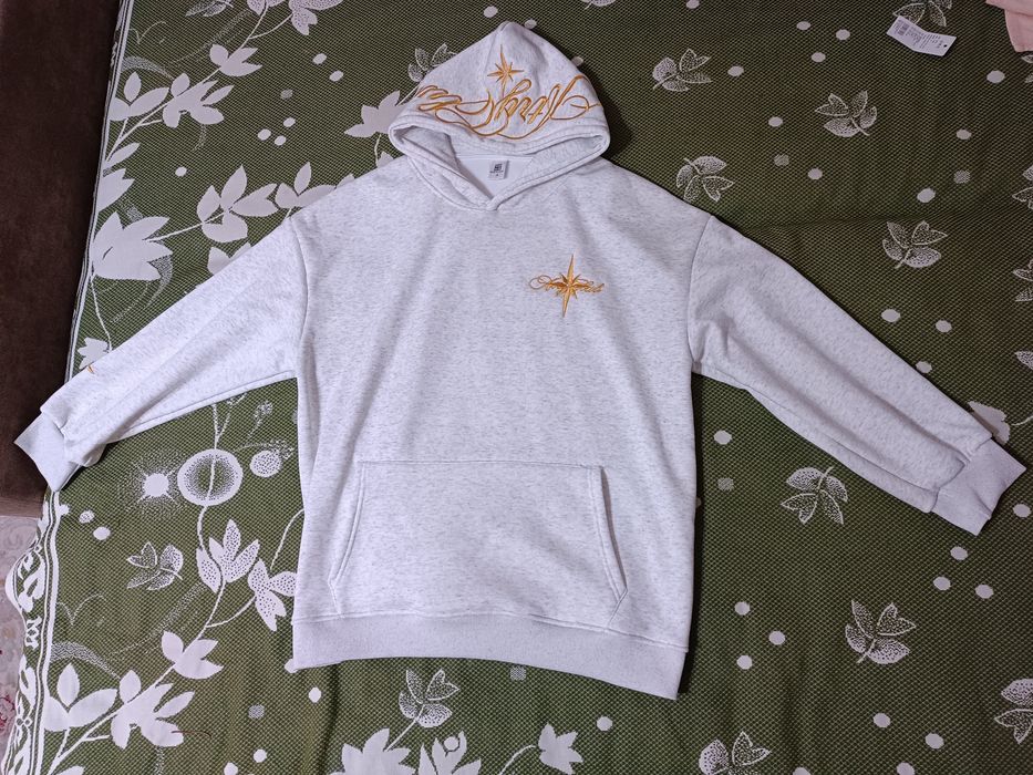 продаю толстовку