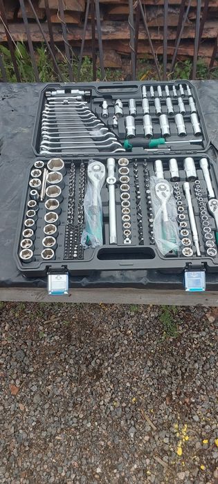 Продам набор инструментов