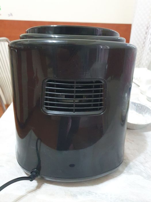 Friteuză cu aer cald Cheffinger Home 1400W 8 litri CF-AFRY8
