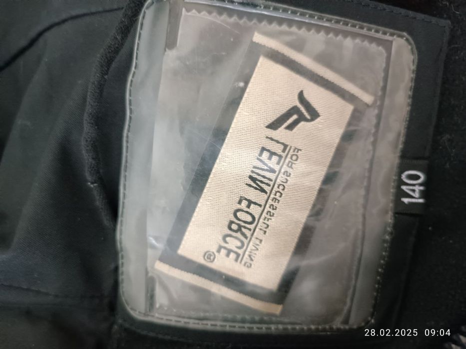 Продам детские зимнии куртки