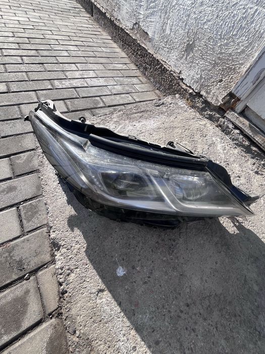 Фара на toyota camry 70 китайская