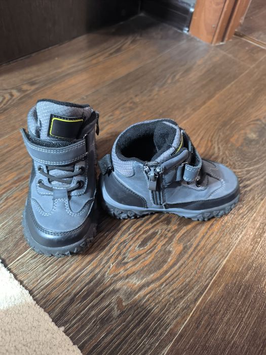 Детская обувь ботинки