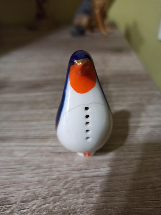 Фарфоровые статуэтки