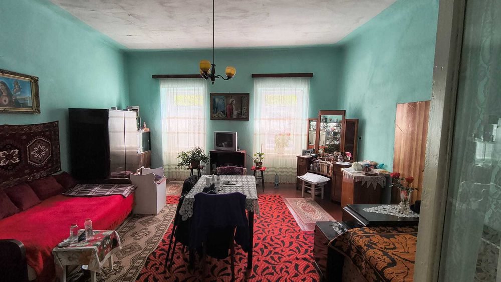 Apartament la casa | 2 camere | Ultracentral | 80.000 EUR neg