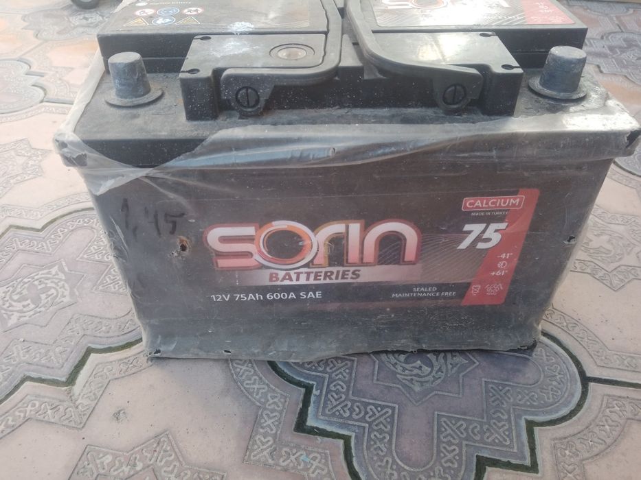 Аккумулятор сотилади