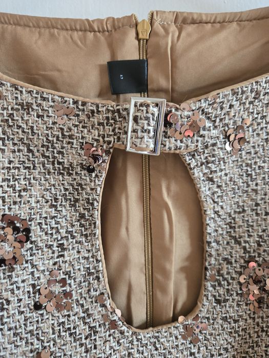 Елегнатна рокля с блясък