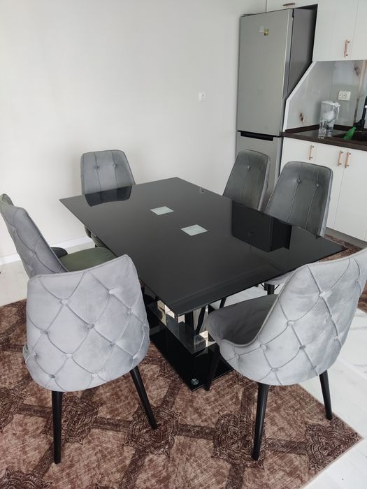 Кухненска маса със 6 стола