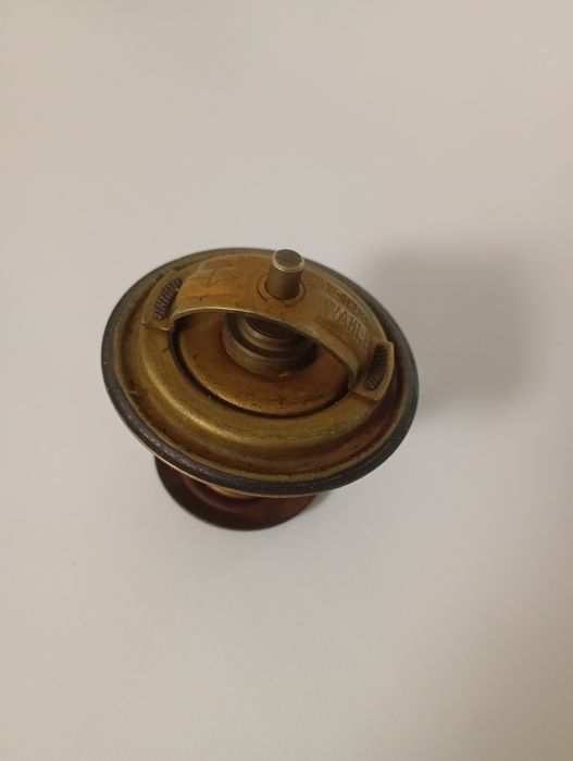 Продам термостат оригинальный