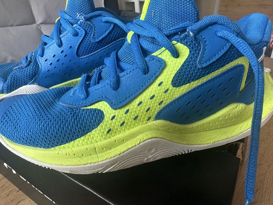 Under armour  N38