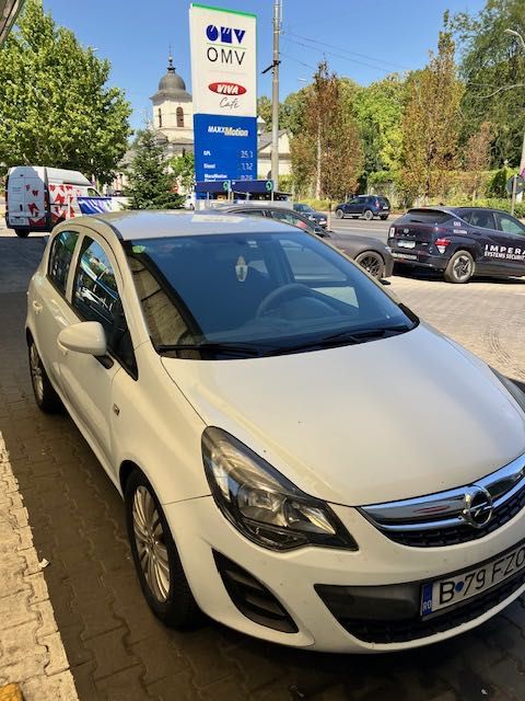 Opel Corsa D 2014,diesel1,3stare bună reviziecauciucuri,2800€