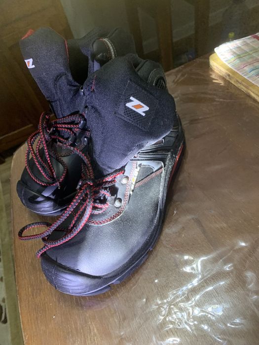 Мужские ботинки