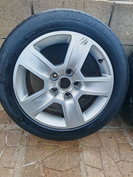 Джанти с гуми 16 цола Audi a4 b6