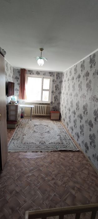 Продам 2 комн, этаж первый