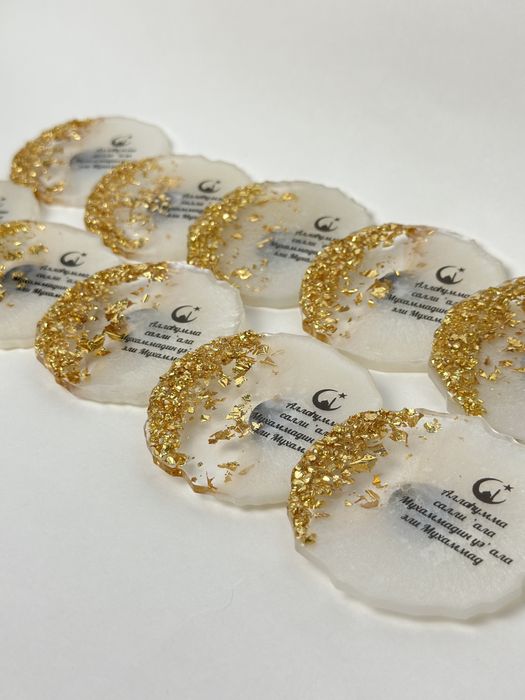 Магнитки Той бастар бомбонерки