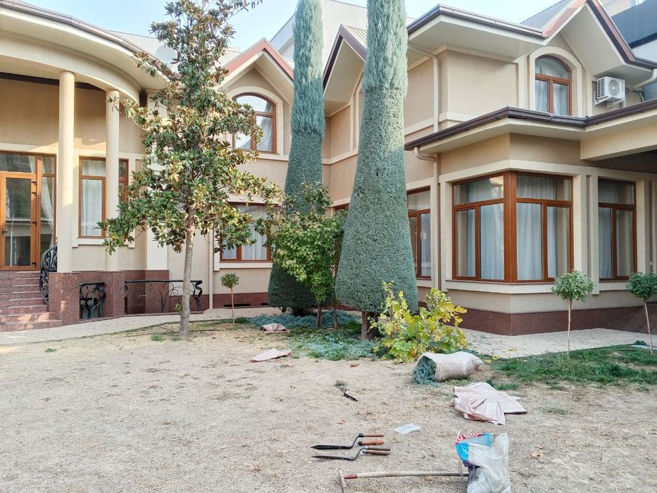 Archa kesish dorilash va gazon ikish Lanshaft xizmati