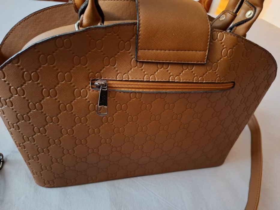 Дамска чанта кожена