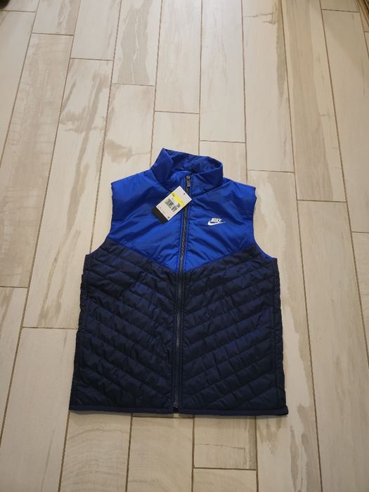 Vesta Nike 100% originala, marimea S