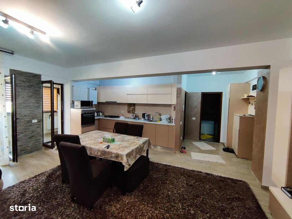 Apartament 2 camere, balcon, loc de parcare, Constanța Sud — fotografia 3