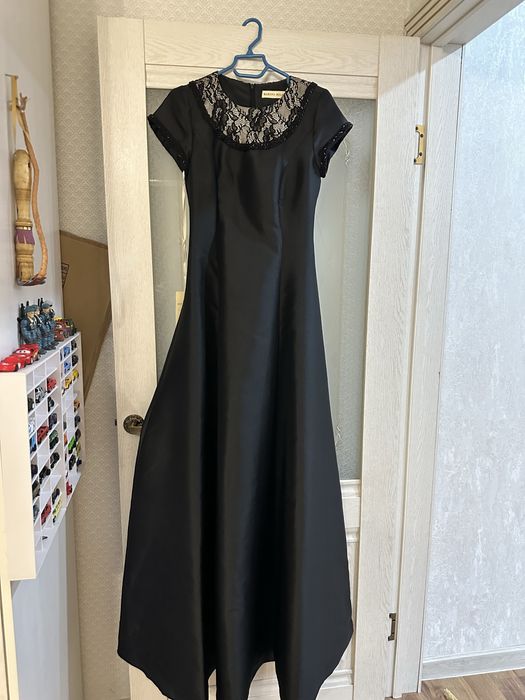 Нарядное платье новая