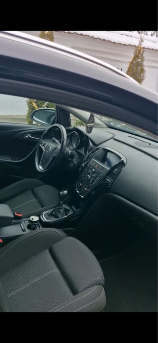 Opel astra J Impecabila