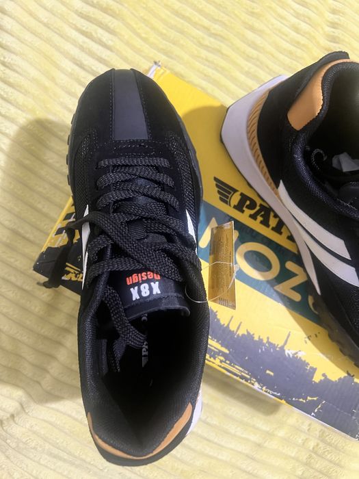 Продается кроссовки