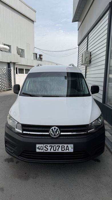 Volkswagen cadi 2021 74,000 пробег